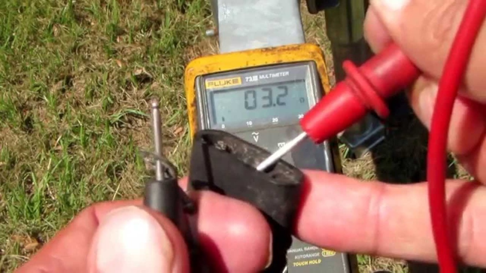 How to Check Trailer Lights With Multimeter